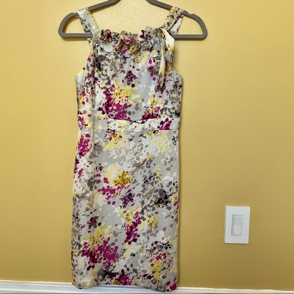 Beautiful LOFT Grey Floral strapped dress, Almost new, Size 0P